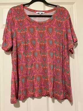 Rose & Olive Pink Paisley-Print Short Sleeve Tee